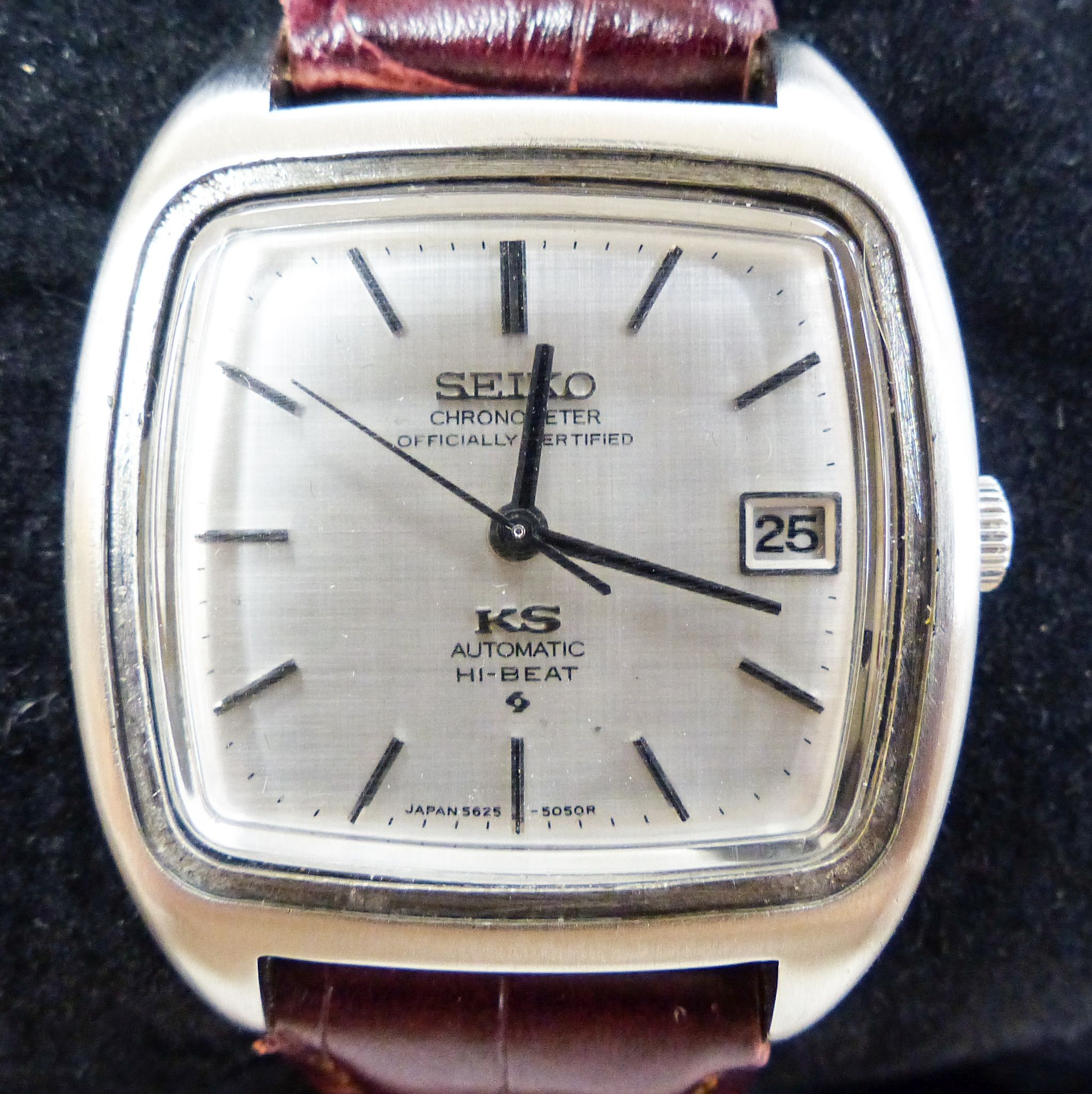 A gentleman's 1970's stainless steel King Seiko Hi-Beat chronometer automatic wrist watch, with date aperture, model 5625 5040, on associated leather strap, case diameter 35mm